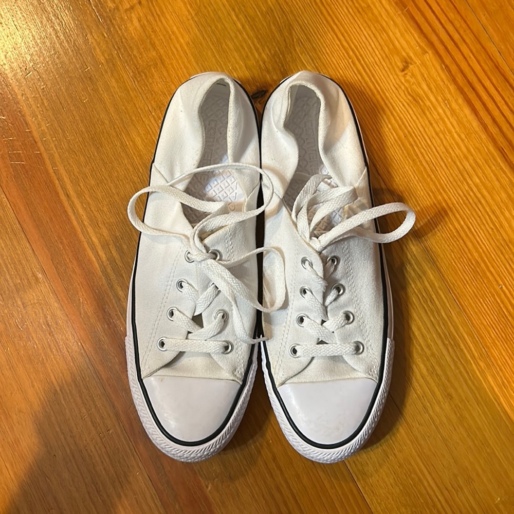 Converse white size 10